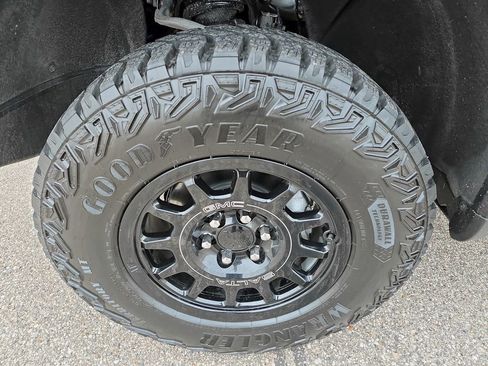 New 2026 GMC Sierra 1500 AT4X w/ AT4X AEV Edition image 38