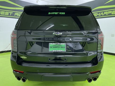 Used 2025 Chevrolet Suburban Z71 image 8