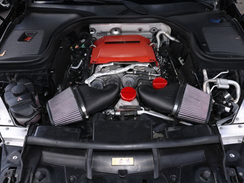 Used 2020 Mercedes-Benz GLC 63 AMG 4MATIC image 23