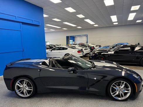 Used 2014 Chevrolet Corvette Stingray Convertible w/ 3LT Preferred Equipment Group RWD image 5