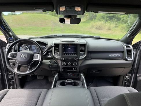 Used 2020 RAM 2500 Big Horn w/ Night Edition AWD/4WD image 23