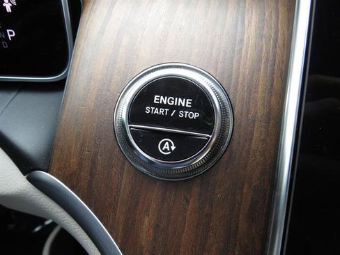 Used 2026 Mercedes-Benz GLC 300 4MATIC image 17