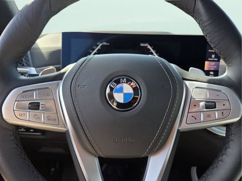 Used 2026 BMW X7 xDrive40i AWD/4WD image 35