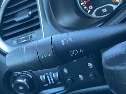 Used 2021 Jeep Renegade Latitude image 21