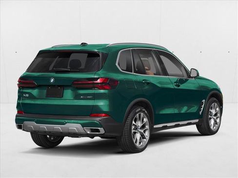 New 2027 BMW X5 xDrive40i w/ M Sport Professional Package AWD/4WD image 2