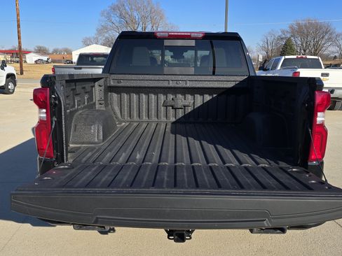 New 2026 Chevrolet Silverado 1500 RST w/ Redline Edition AWD/4WD image 7