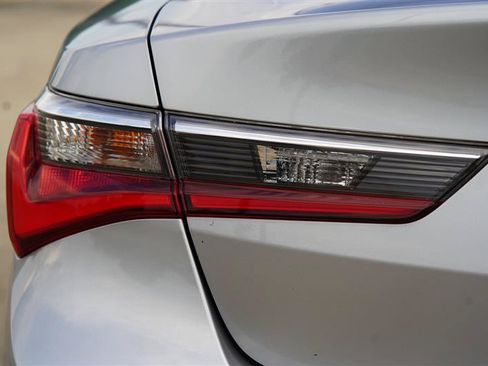 Used 2019 Acura ILX FWD image 36