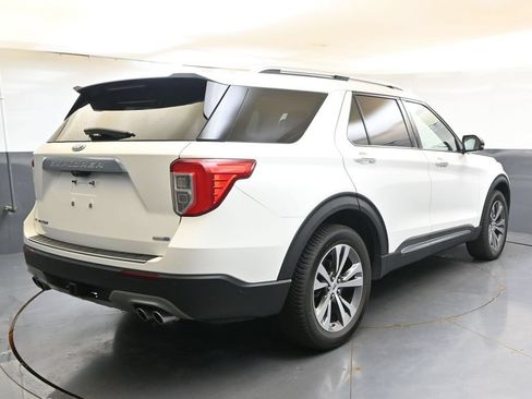 Used 2020 Ford Explorer Platinum w/ Premium Technology Package AWD/4WD image 5