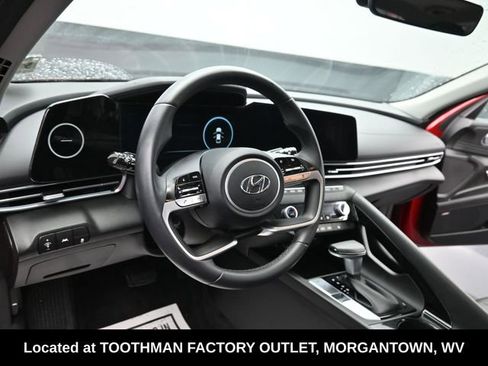 Used 2023 Hyundai Elantra Limited FWD image 14