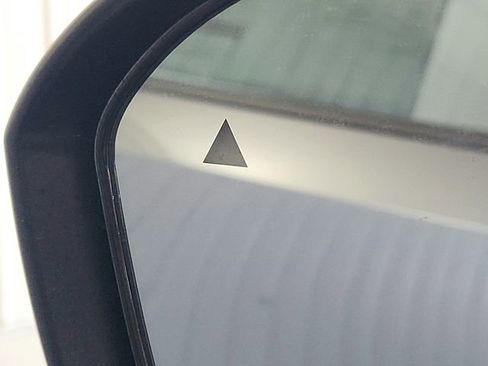 New 2026 Nissan Kicks SR image 20