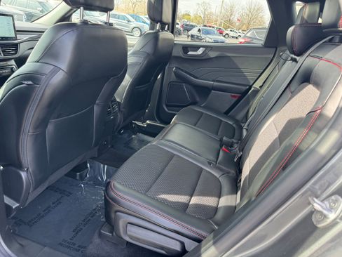 Used 2024 Ford Escape ST-Line w/ Tech Pack #1 image 9