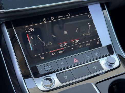 Used 2025 Audi Q7 3.0T Premium w/ Convenience Package image 32