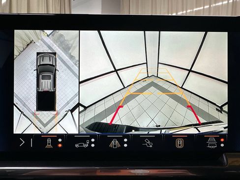 Certified 2024 Chevrolet Silverado 1500 LTZ w/ LTZ Convenience Package II image 31