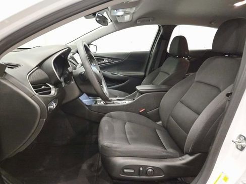 Used 2024 Chevrolet Malibu LT image 8