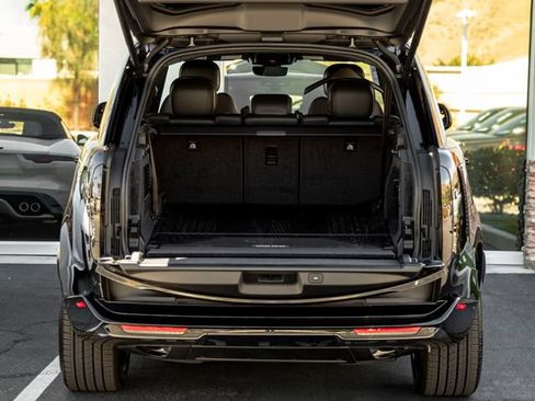 New 2026 Land Rover Range Rover Long Wheelbase SE AWD/4WD image 27