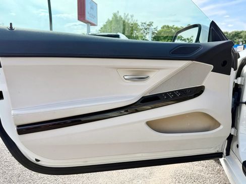 Used 2012 BMW 650i xDrive Convertible AWD/4WD image 39