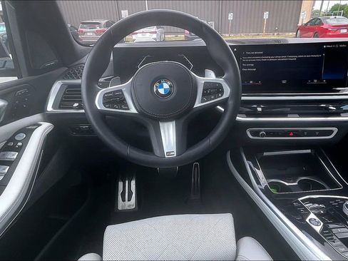 Used 2023 BMW X7 xDrive40i AWD/4WD image 7