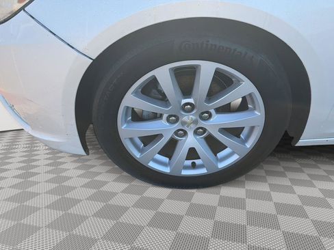 Used 2014 Chevrolet Malibu LT FWD image 19