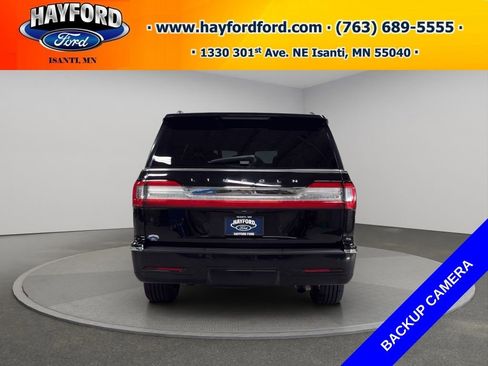 Used 2018 Lincoln Navigator Reserve w/ Technology Package AWD/4WD image 4