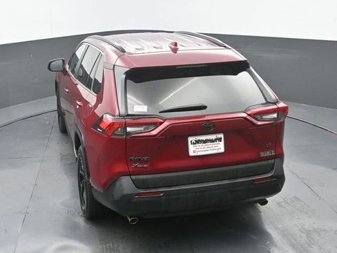Used 2021 Toyota RAV4 LE FWD image 30