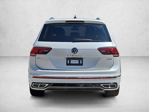 Used 2022 Volkswagen Tiguan SEL R-Line image 7