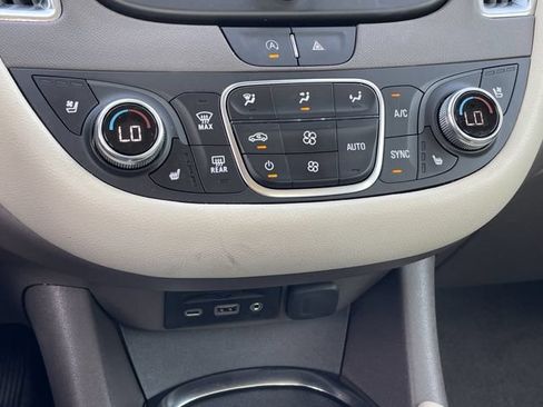 Used 2024 Chevrolet Malibu LT FWD image 18