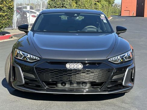 Used 2022 Audi e-tron GT Prestige w/ Prestige Package image 6