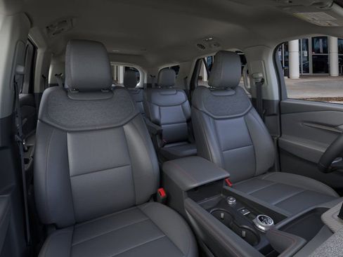 New 2026 Ford Explorer Active w/ Active Comfort Package image 10