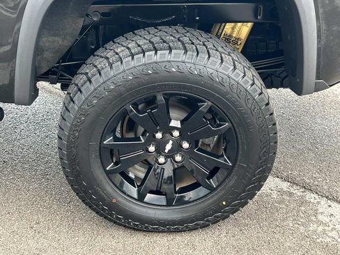 Used 2019 Chevrolet Colorado ZR2 w/ ZR2 Midnight Special Edition AWD/4WD image 19