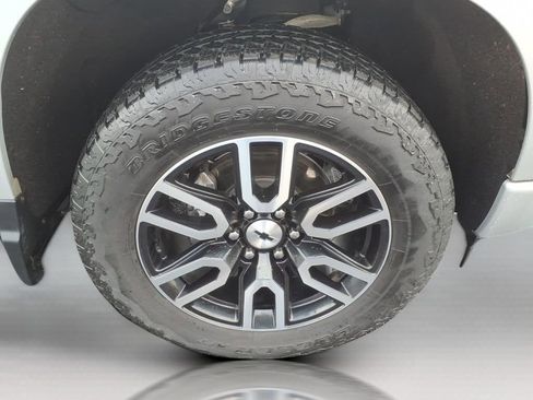 Used 2022 Chevrolet Silverado 1500 RST w/ Convenience Package II image 9