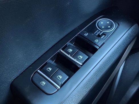 Used 2023 Kia Soul LX image 22