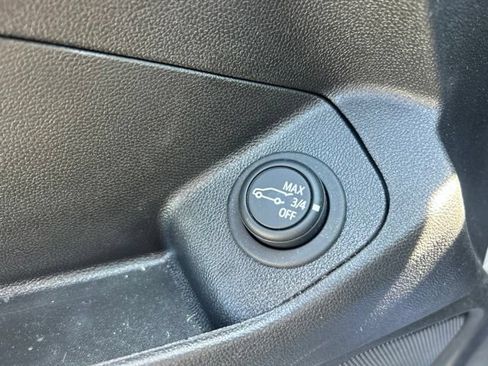 Used 2024 GMC Terrain AT4 w/ Tech Package AWD/4WD image 17
