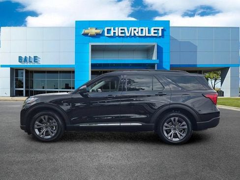 Used 2025 Ford Explorer Active w/ Active Comfort Package AWD/4WD image 6