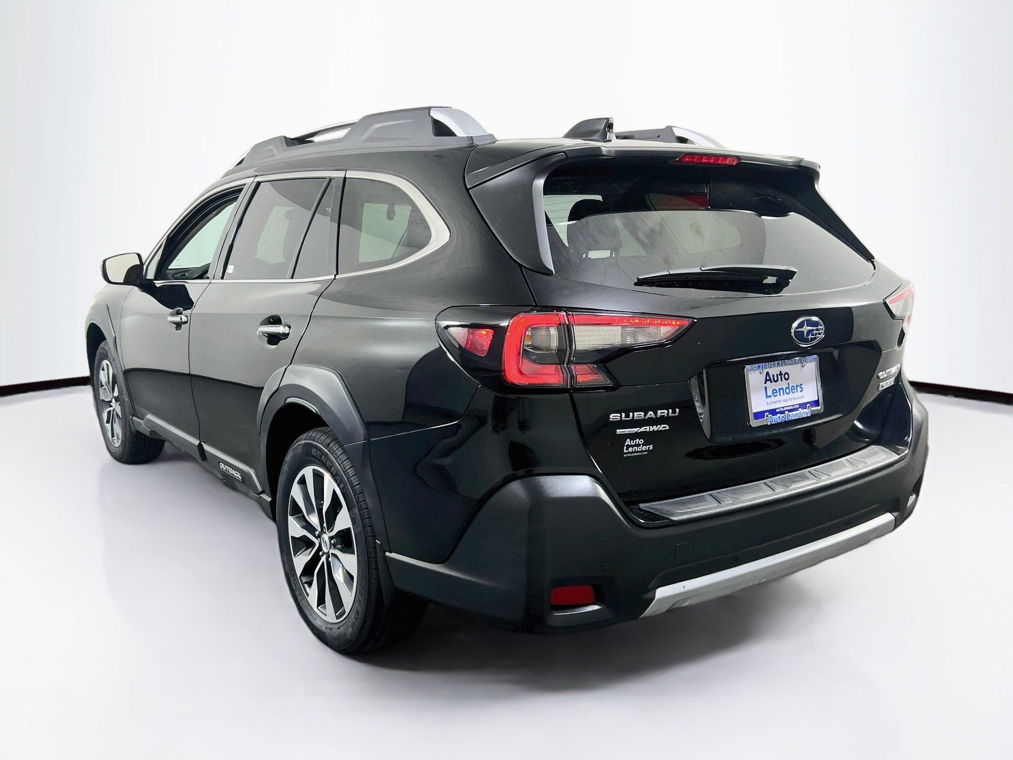 Used 2023 Subaru Outback Touring AWD/4WD image 7