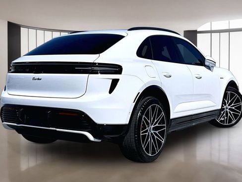 Used 2025 Porsche Macan Turbo Electric image 6