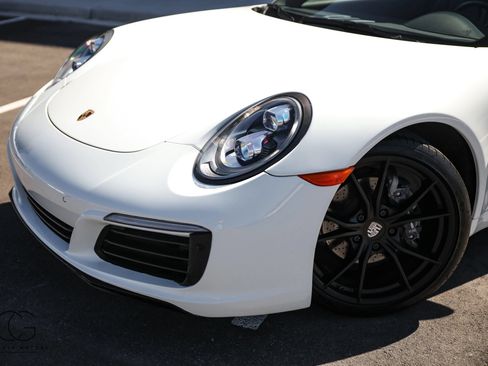 Used 2019 Porsche 911 Carrera image 5