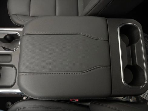 New 2026 GMC Sierra 1500 SLT w/ SLT Premium Package image 29