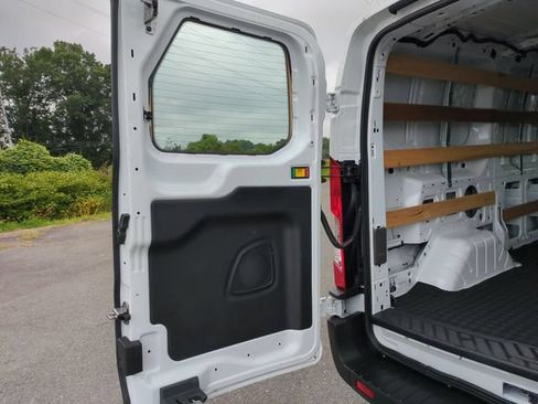 Used 2025 Ford Transit 250 Low Roof w/ Exterior Upgrade Package RWD image 26