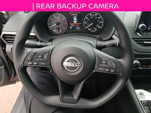 Used 2025 Nissan Altima 2.5 S image 12