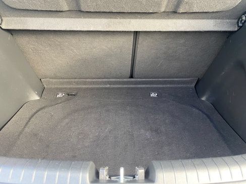Used 2019 Hyundai Veloster Turbo FWD image 11
