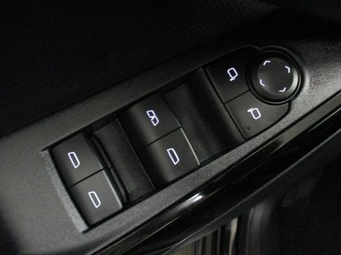 Used 2025 Chevrolet Equinox LT image 15