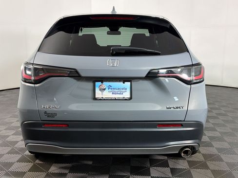 Used 2025 Honda HR-V Sport image 8