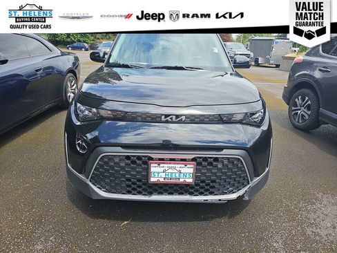Used 2023 Kia Soul LX FWD image 10