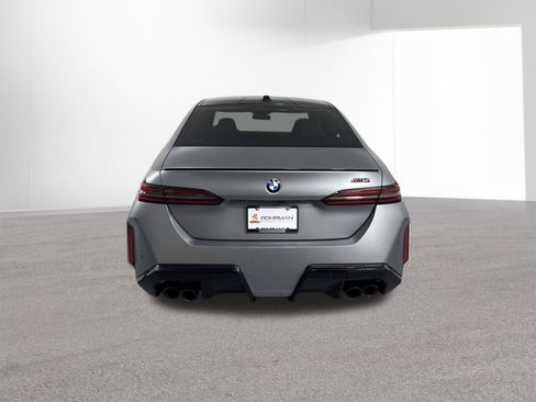 Used 2026 BMW M5 w/ Executive Package AWD/4WD image 31