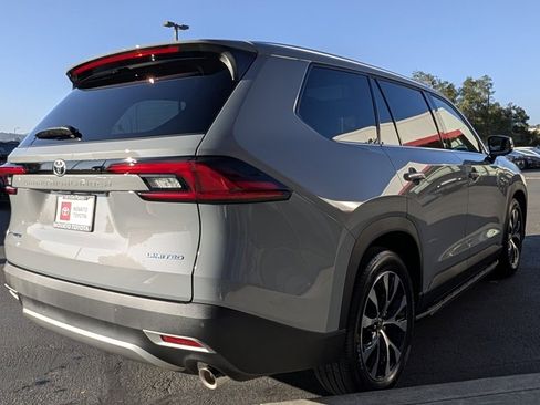 Used 2026 Toyota Grand Highlander AWD Hybrid image 11