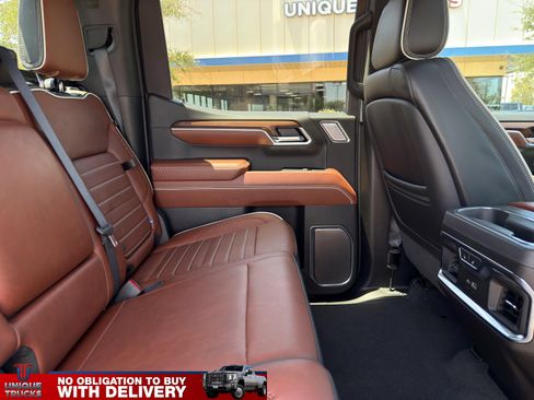 Used 2025 GMC Sierra 1500 Denali Ultimate AWD/4WD image 28