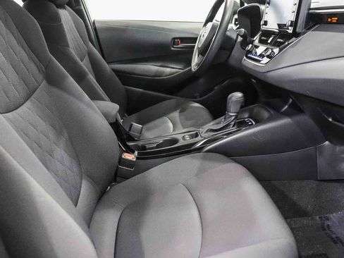Used 2022 Toyota Corolla LE FWD image 16