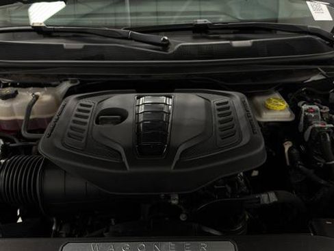 Used 2024 Jeep Wagoneer Series II image 28