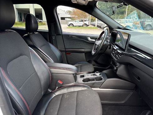 Certified 2023 Ford Escape ST-Line w/ Tech Pack #1 image 28