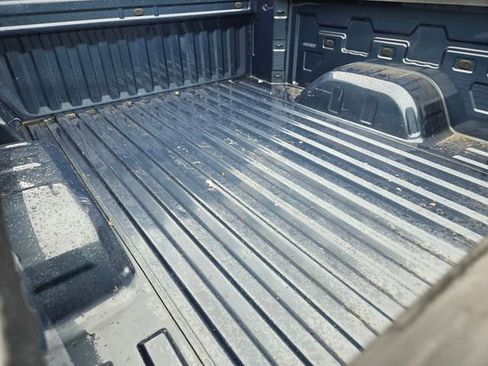 Used 2024 Chevrolet Silverado 1500 LT image 9